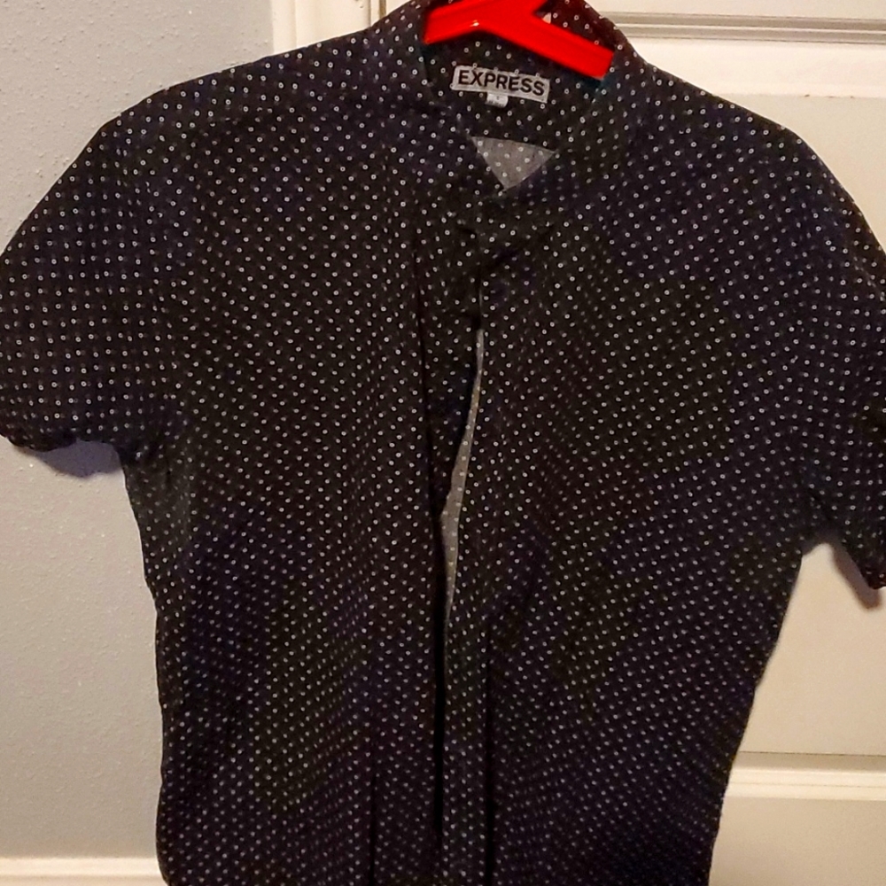 Express Short sleeved button up